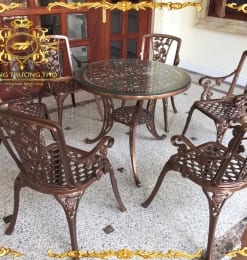 Bàn ghế sân vườn
